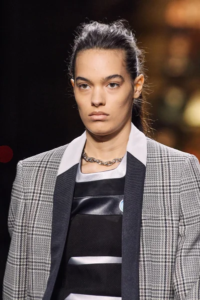 Look 52